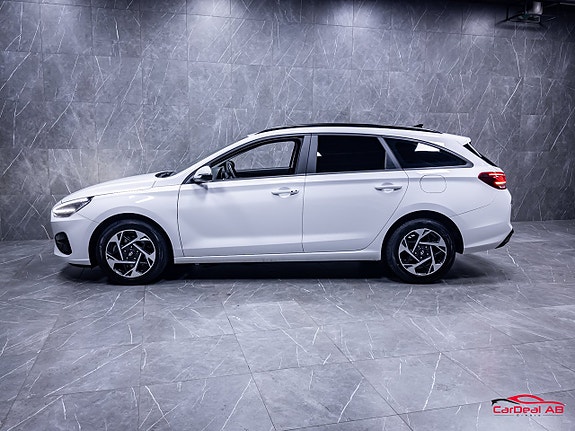 Hyundai i30 4 of 5