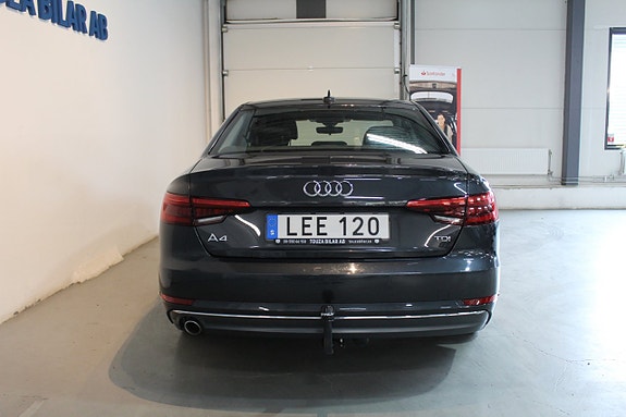 Audi A4 6 of 22