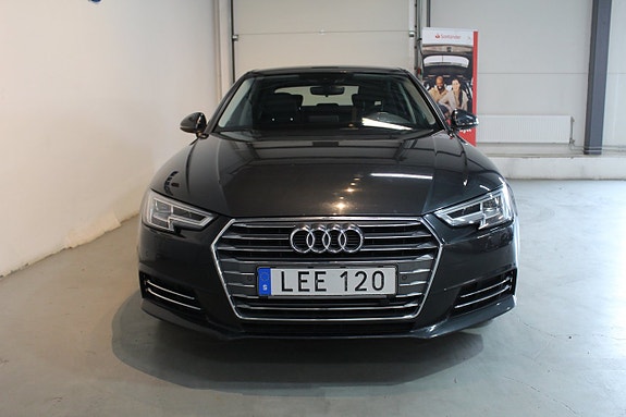 Audi A4 5 of 22