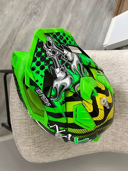 Product image 2 of 9