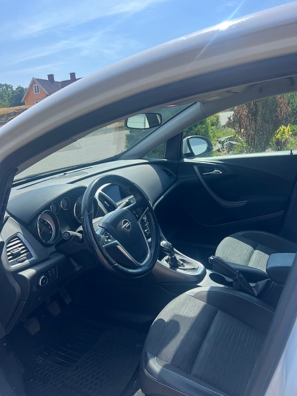 Opel Astra 4 of 4