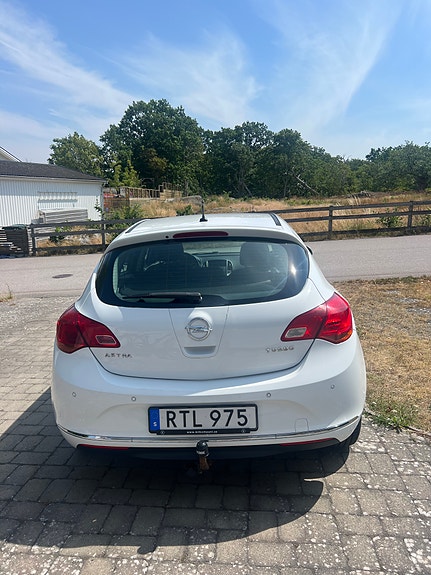 Opel Astra 2 of 4