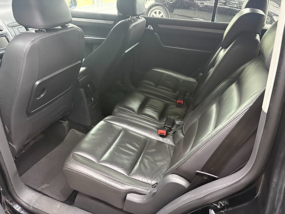 Volkswagen Touran 7 of 14