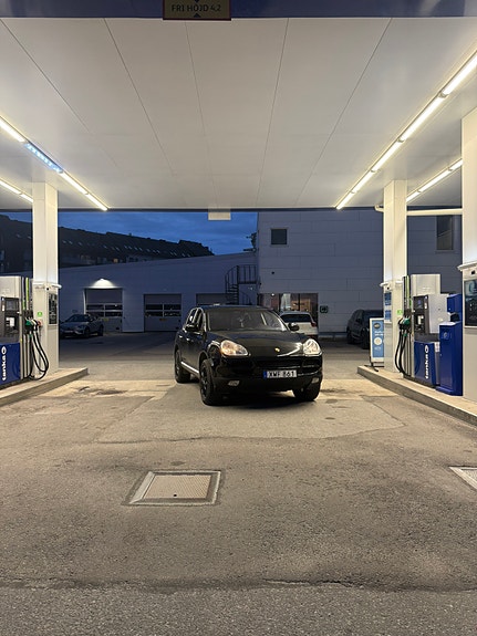 Porsche Cayenne 18 of 19