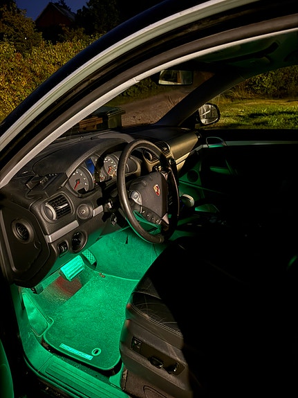 Porsche Cayenne 17 of 19
