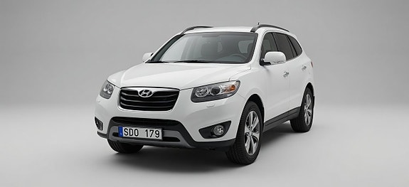 Hyundai Santa Fe 3 of 9