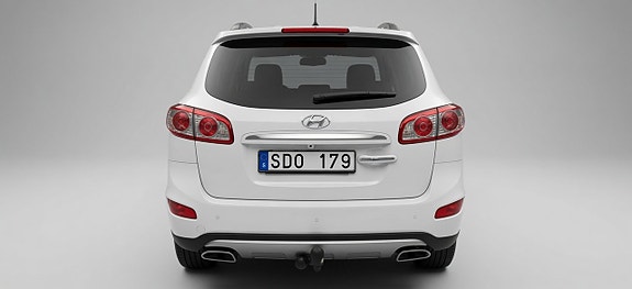 Hyundai Santa Fe 2 of 9