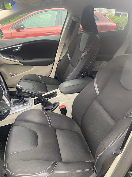 Volvo V40 5 of 5