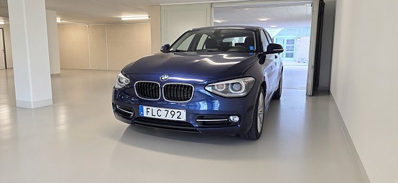 BMW 118d 2 of 7