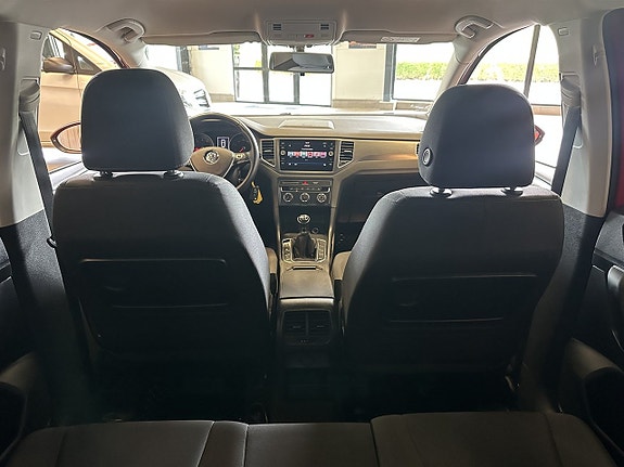 Volkswagen Golf Sportsvan 18 of 20