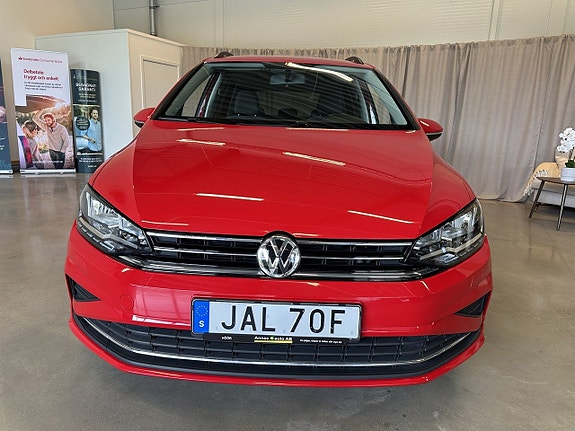 Volkswagen Golf Sportsvan 8 of 20