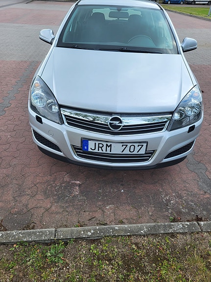 Opel Astra 3 of 5