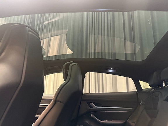 Porsche Taycan 4S 13 of 19