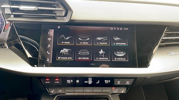 Audi A3 9 of 12