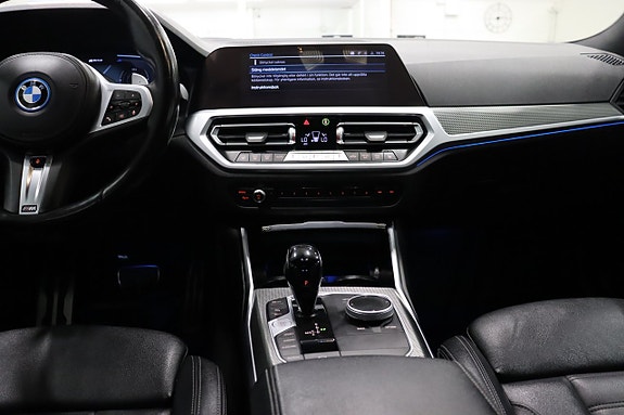 BMW 330e 15 of 26