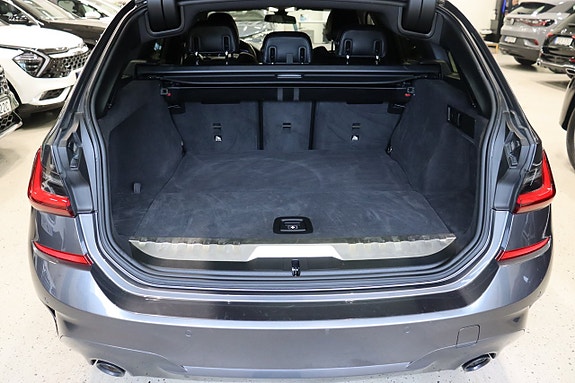 BMW 330e 7 of 26
