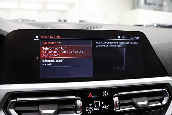 BMW 330e 25 of 26