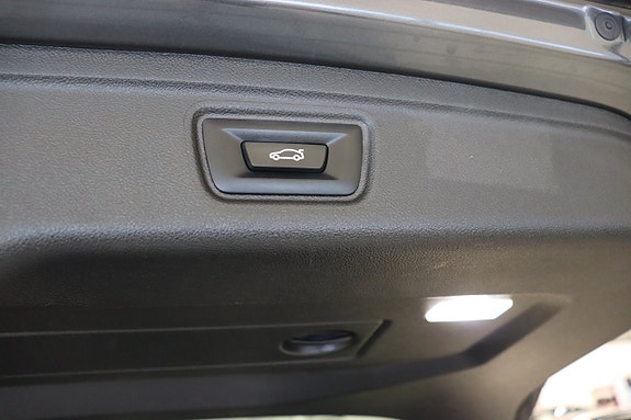 BMW 330e 8 of 26
