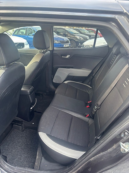 Kia Stonic 19 of 19