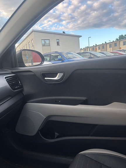 Kia Stonic 16 of 19