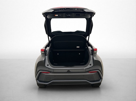 Toyota C-HR 26 of 30