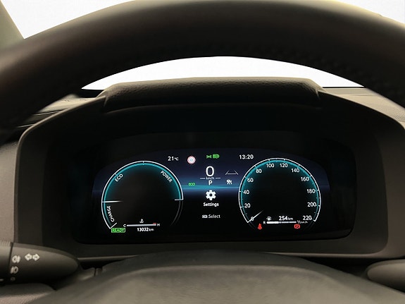 Toyota C-HR 15 of 30