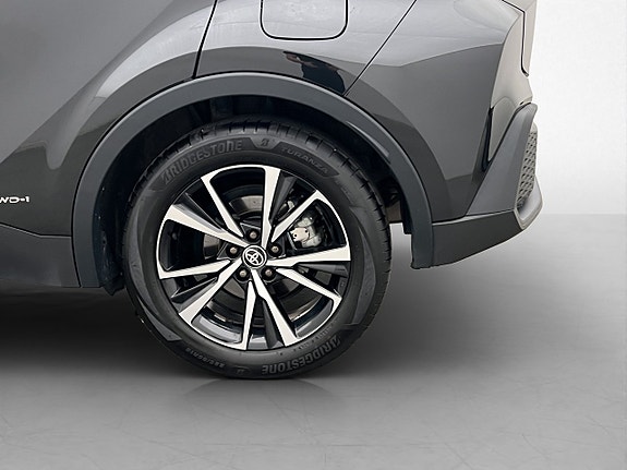 Toyota C-HR 29 of 30