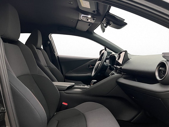 Toyota C-HR 23 of 30