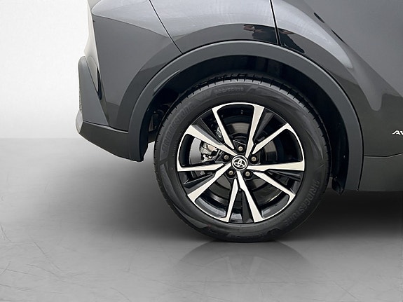 Toyota C-HR 30 of 30