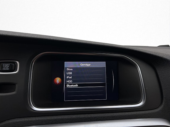 Volvo V40 19 of 30