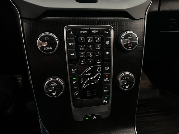 Volvo V40 20 of 30