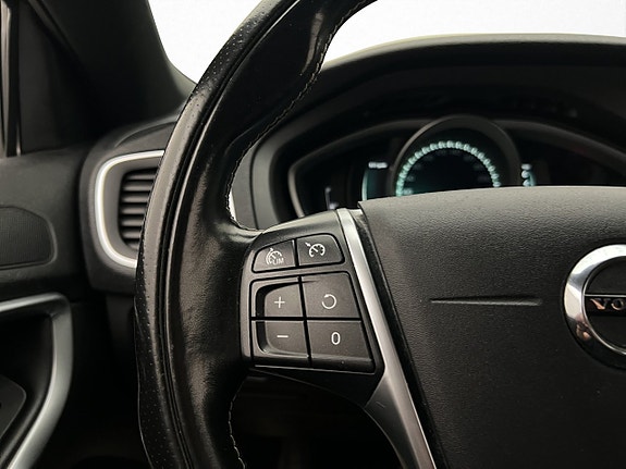 Volvo V40 13 of 30