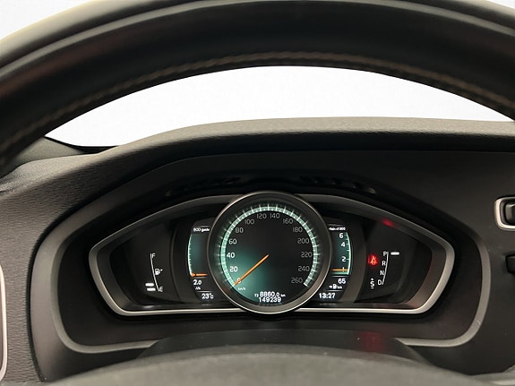 Volvo V40 14 of 30
