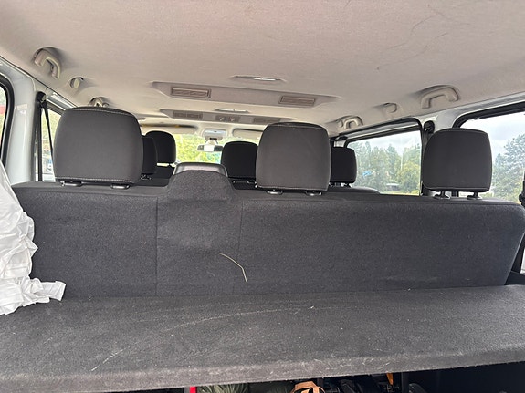 Opel Vivaro 10 of 14