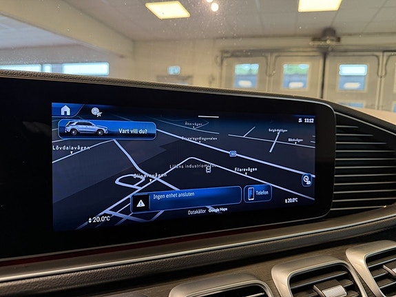 Mercedes-Benz GLE53 12 of 30