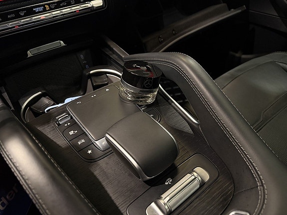 Mercedes-Benz GLE53 19 of 30