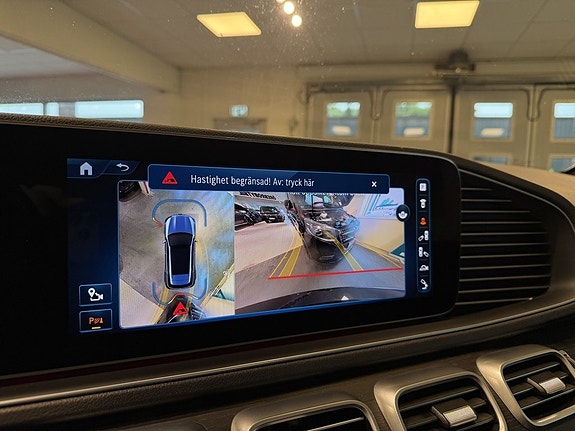 Mercedes-Benz GLE53 17 of 30