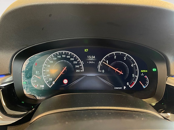 BMW 520 12 of 26