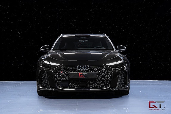 Audi RS5 3 of 5