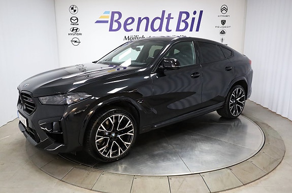 BMW X6 M 4 of 5
