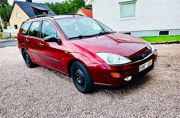Ford Focus 2 of 5