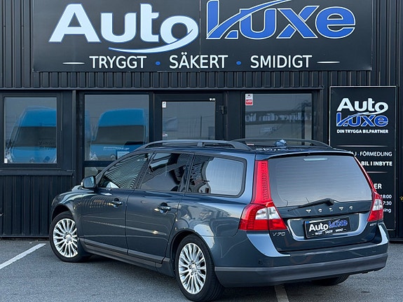 Volvo V70 10 of 23