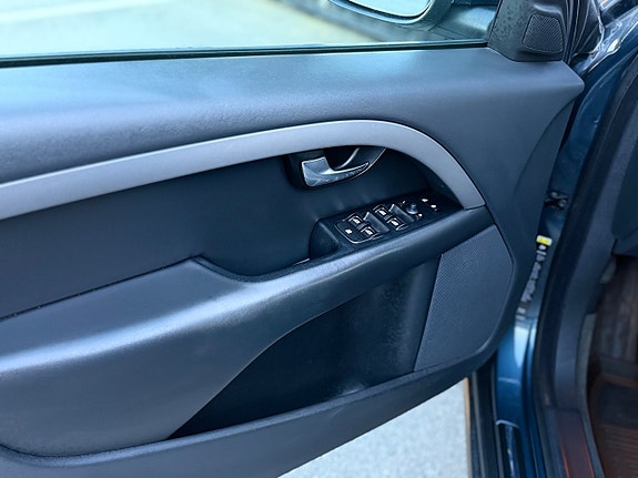Volvo V70 15 of 23