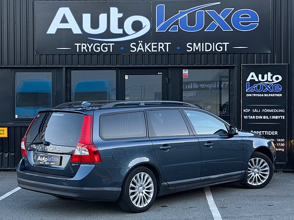 Volvo V70 9 of 23