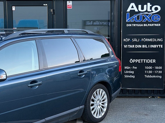 Volvo V70 3 of 23
