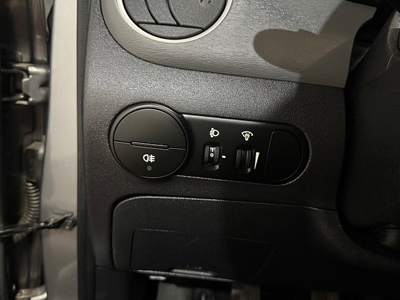 Hyundai i10 19 of 21