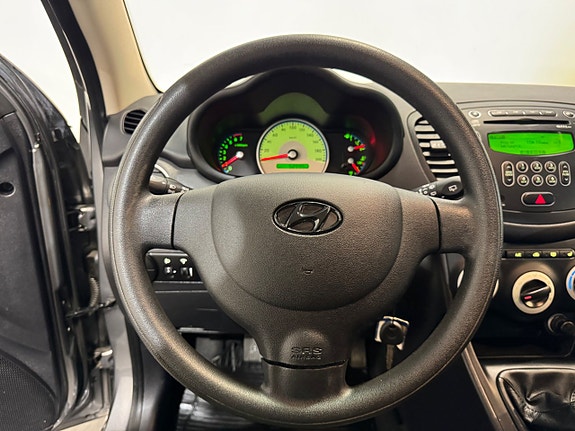 Hyundai i10 15 of 21