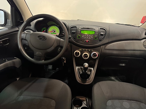 Hyundai i10 14 of 21