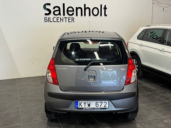 Hyundai i10 7 of 21