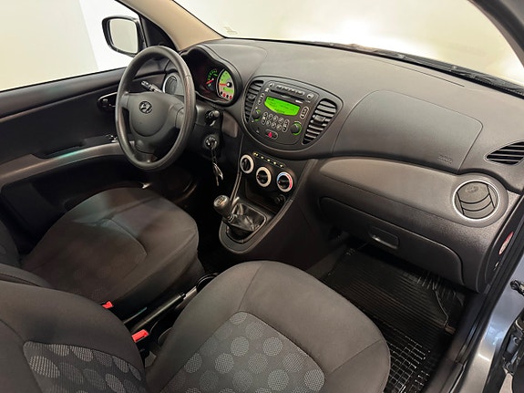Hyundai i10 12 of 21